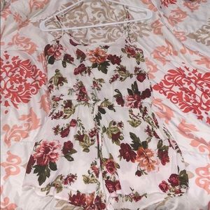 Floral romper with no sleeves